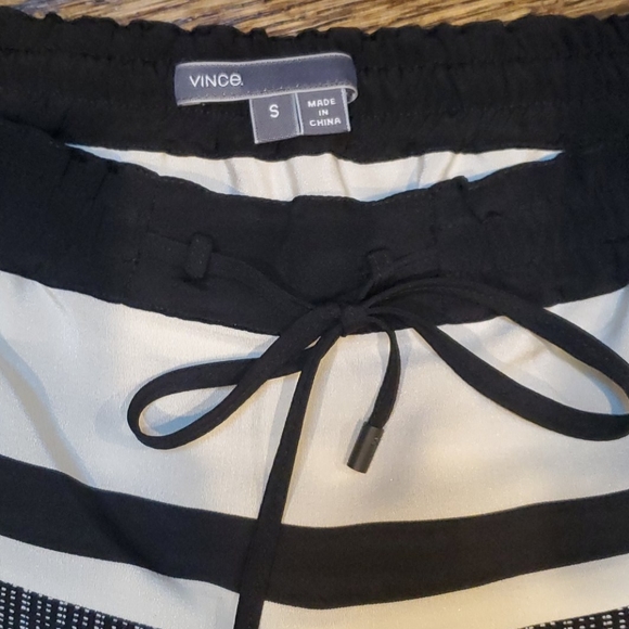 Vince Silk Shorts - Picture 3 of 4